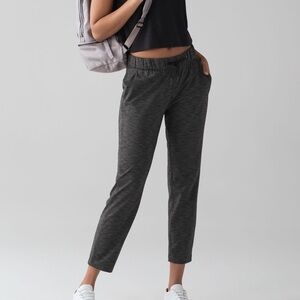 Lululemon On The Fly Pant Heathered Black (First Release)